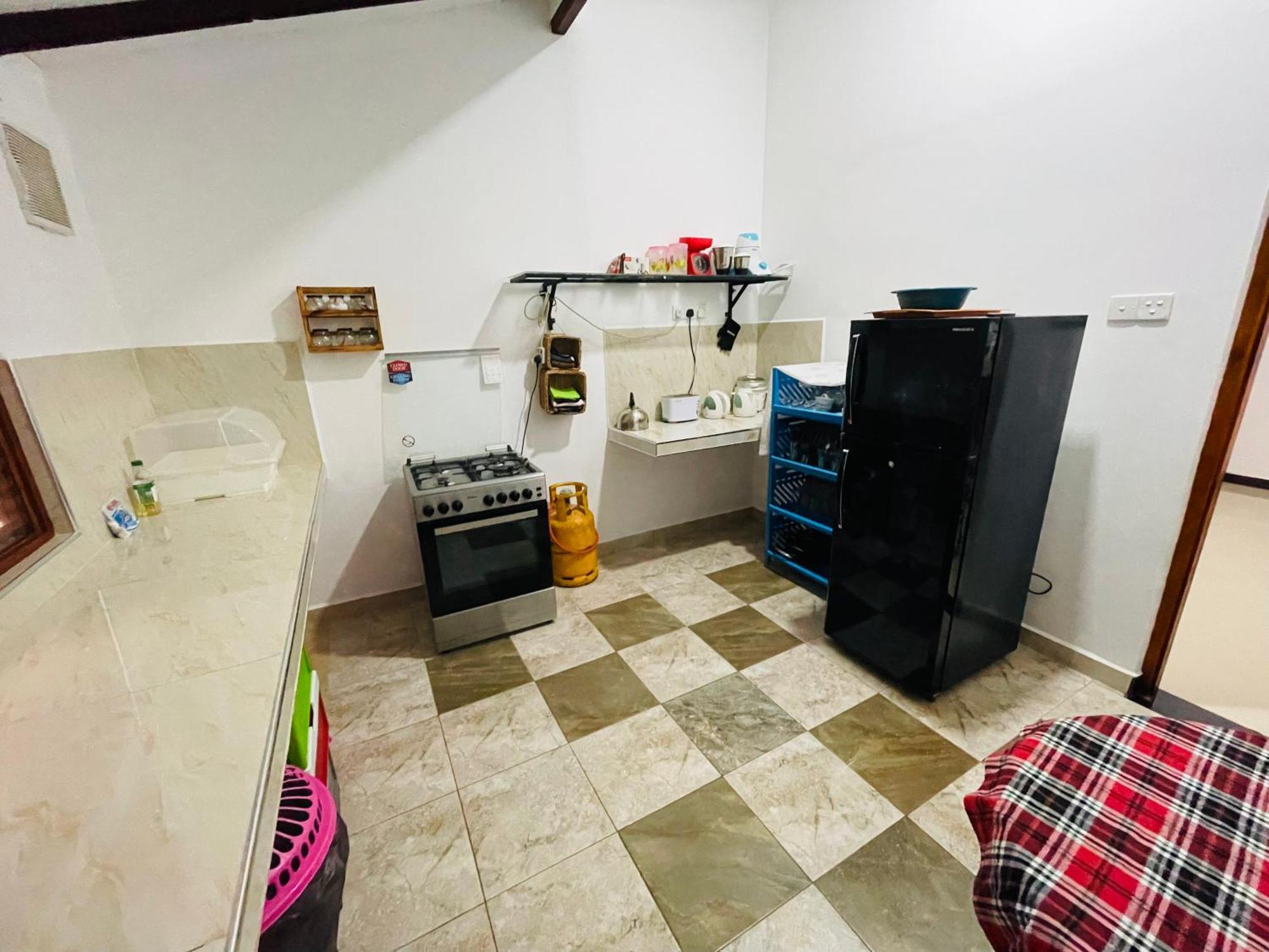 Kanthi Holiday Rest Homestay ミリッサ エクステリア 写真