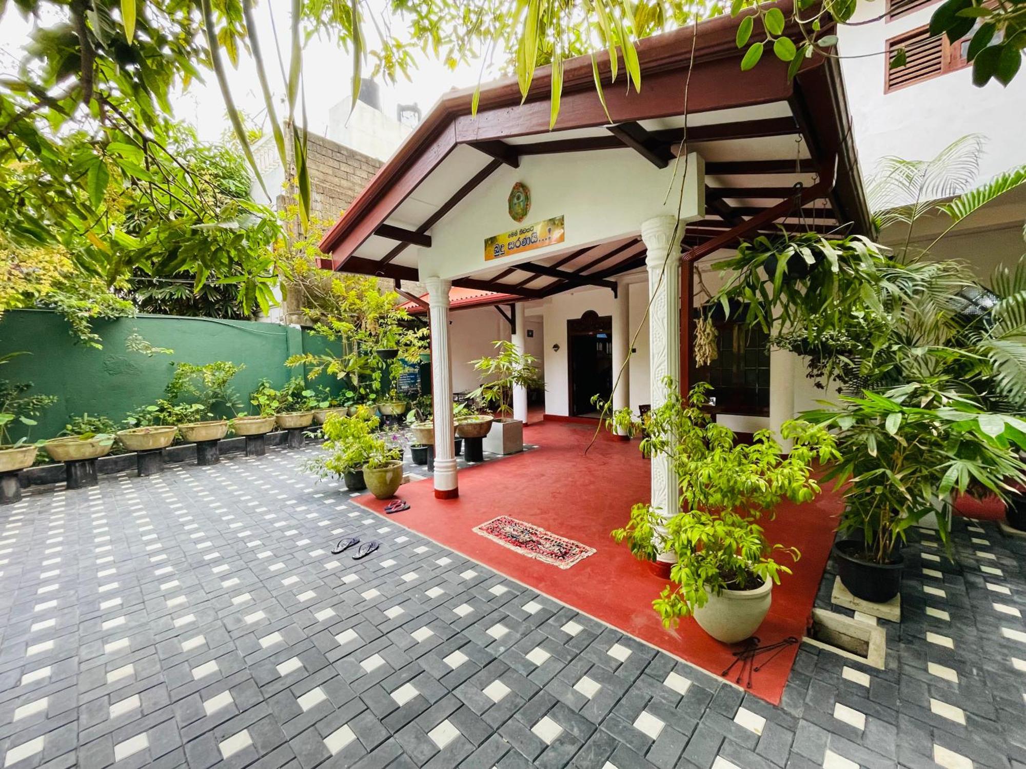 Kanthi Holiday Rest Homestay ミリッサ エクステリア 写真