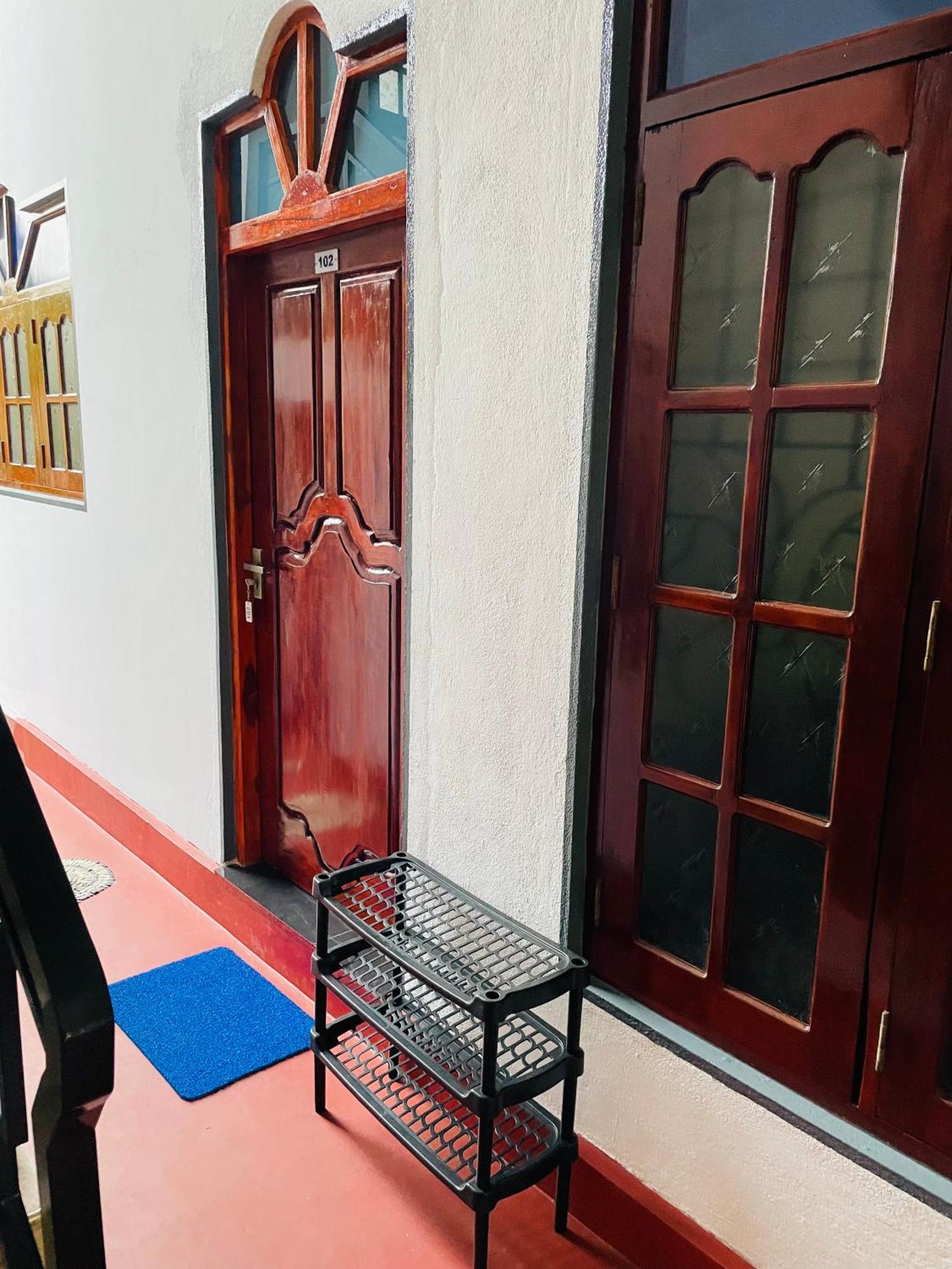 Kanthi Holiday Rest Homestay ミリッサ エクステリア 写真